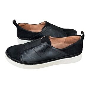 Vionic Black Leather/Suede Zinah Slip-on Sneakers size 8.5